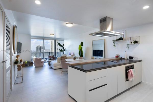 Brickell Flatiron, 1000 Brickell Plz #2411, Miami, Florida 33131, image 1