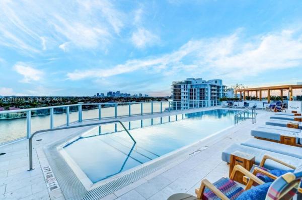Tiffany House, 401 N Birch Rd #TH-2, Fort Lauderdale, Florida 33304, image 1