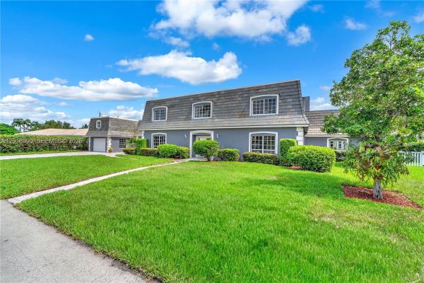 Venetian Isles, 4440 NE 23rd Ave, Lighthouse Point, Florida 33064, image 1