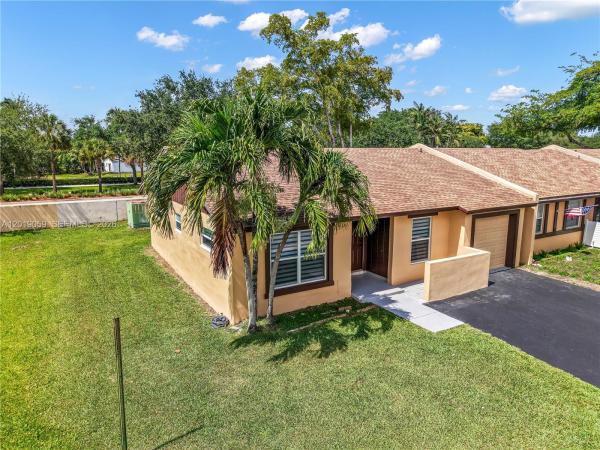 The Meadows Of Miramar, 9531 W Heather Ln, Miramar, Florida 33025, image 3