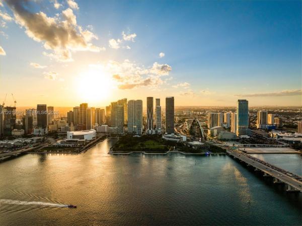 One Thousand Museum, 1000 Biscayne Blvd #5101, Miami, Florida 33132, image 2