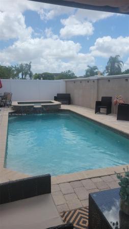 5670 NW 187th St, Miami Gardens, Florida 33055, image 2