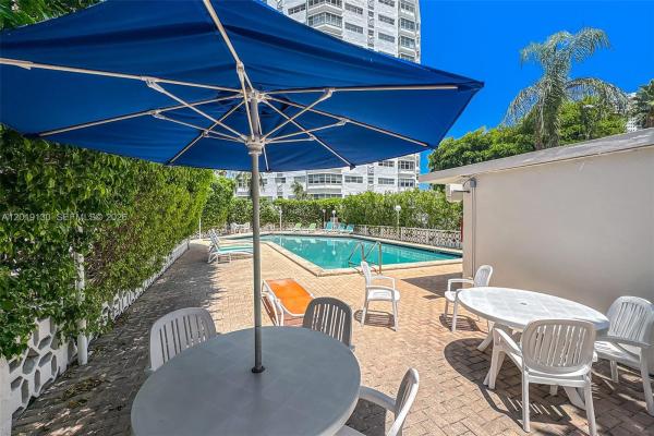 Octagon Towers, 1881 Washington Ave #4B, Miami Beach, Florida 33139, image 1