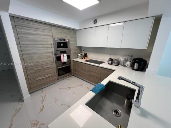 Parque Towers, 300 Sunny Isles Blvd #4-1504, Sunny Isles Beach, Florida 33160, image 1