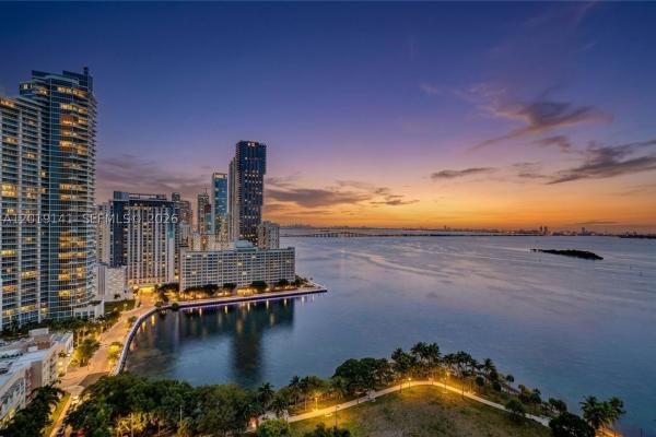 Quantum On The Bay, 1900 N Bayshore Dr #2204, Miami, Florida 33132, image 3
