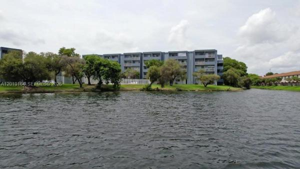 9375 Fontainebleau Blvd #L-315, Unincorporated Dade County, Florida 33172, image 1