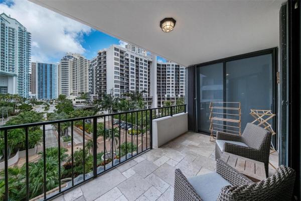 Brickell Key One, 520 Brickell Key Dr #A710, Miami, Florida 33131, image 2
