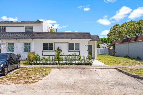 Vista Verde, 21110 NW 39th Ave, Miami Gardens, Florida 33055, image 1