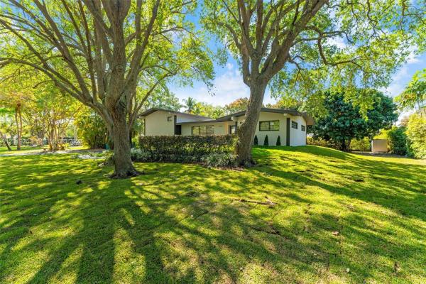 Pine Tree Estates, 7920 SW 132nd St, Pinecrest, Florida 33156, image 1