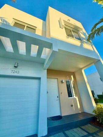 7243 NW 103rd Path, Doral, Florida 33178, image 1