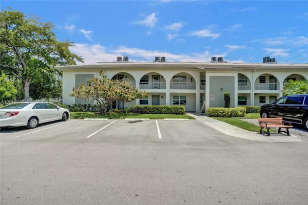 Bahama Village, 1108 Bahama Bnd #B1, Coconut Creek, Florida 33066, image 1