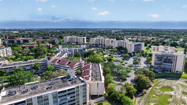 Environ 1, 7041 Environ Blvd #327, Lauderhill, Florida 33319, image 2