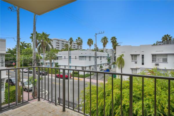 Eastview Villas South, 950 Euclid Ave #201, Miami Beach, Florida 33139, image 2