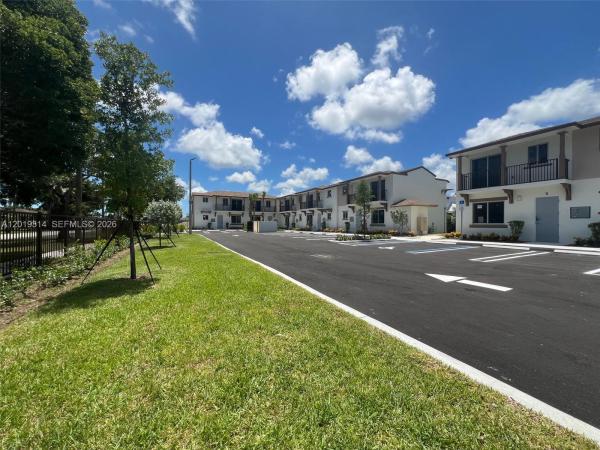 Brookers, 199 N Redland Rd #B5, Florida City, Florida 33034, image 2