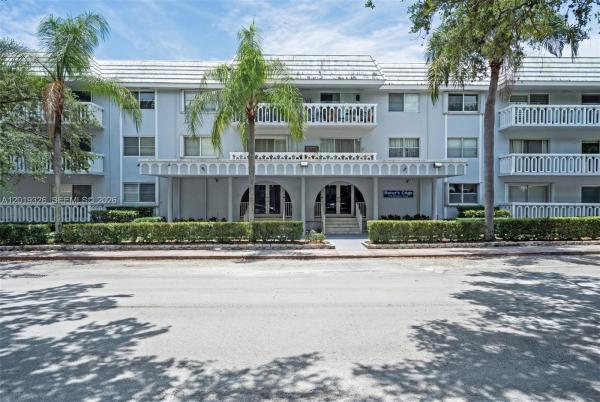 Waters Edge Of Coral Gables, 100 Edgewater Dr #342, Coral Gables, Florida 33133, image 1