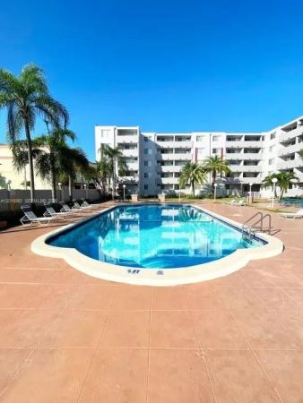 999 NE 167th St #501, North Miami Beach, Florida 33162, image 1