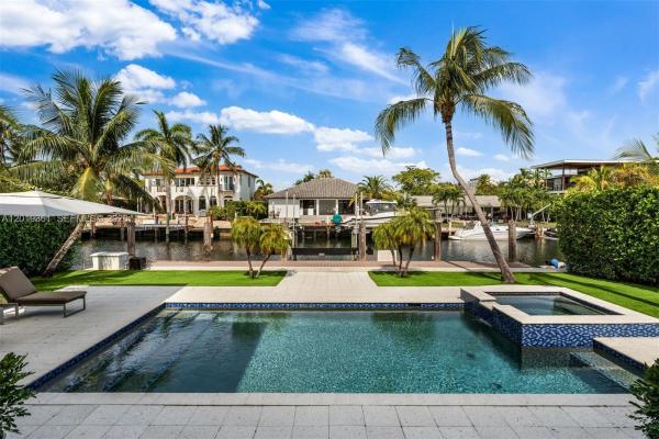 Coronado Harbor, 13040 N Bayshore Dr, North Miami, Florida 33181, image 2