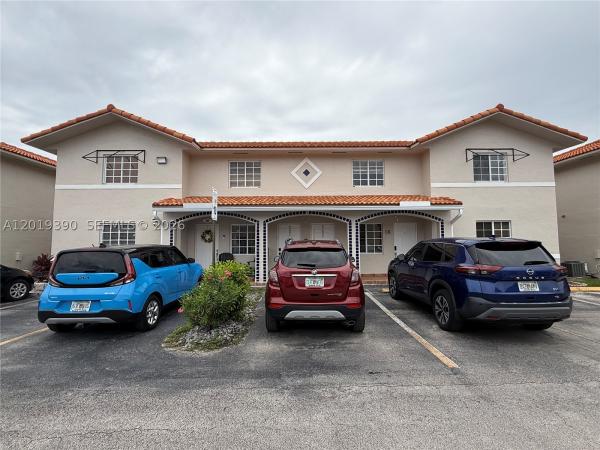 Silver Gardens Villas, 10101 W Okeechobee Rd #9202, Hialeah Gardens, Florida 33016, image 2
