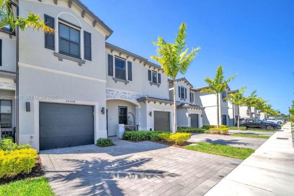 Viewpoint At Vista Lago, 20308 NW 6th Pl, Miami Gardens, Florida 33169, image 1