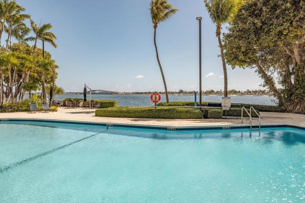 Brickell Townhouse, 2451 Brickell Ave #6T, Miami, Florida 33129, image 1