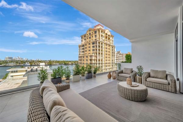153 N Seabreeze #403, Fort Lauderdale, Florida 33304, image 1