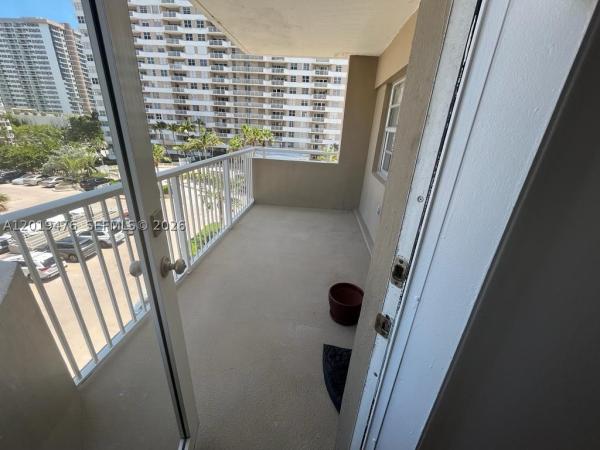 The Hemispheres, 1965 S Ocean Dr #4G, Hallandale Beach, Florida 33009, image 1