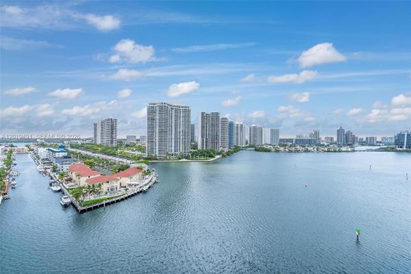 Winston Towers 500, 301 174th St #1503, Sunny Isles Beach, Florida 33160, image 2