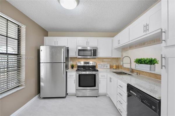 2382 NW 89th Dr, Coral Springs, Florida 33065, image 1