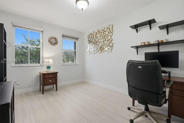 914 SW 151st Pl, Unincorporated Dade County, Florida 33194, image 2