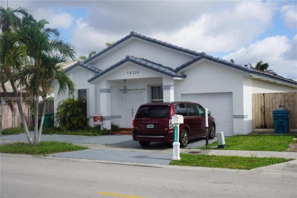 14239 SW 10th St, Unincorporated Dade County, Florida 33184, image 1