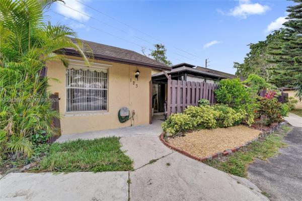 Villas At Carriage Hills, 123 Briarwood Cir #2-5, Hollywood, Florida 33024, image 1