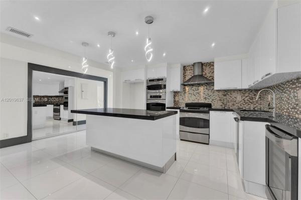Villa Dorada, 20441 NE 30th Ave #106-9, Aventura, Florida 33180, image 1