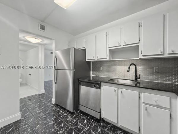 1300 NE Miami Gardens Dr #803E, Unincorporated Dade County, Florida 33179, image 2