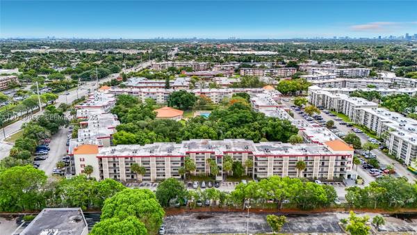 Cypress Chase, 3000 NW 48th Ter #126, Lauderdale Lakes, Florida 33313, image 2