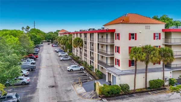 Cypress Chase, 3000 NW 48th Ter #126, Lauderdale Lakes, Florida 33313, image 2