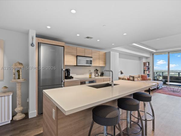 The Harbour North Tower, 16385 Biscayne Blvd #3103, North Miami Beach, Florida 33160, image 1