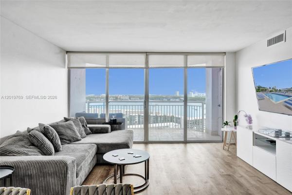 Del Prado, 18021 Biscayne Blvd #1804-2, Aventura, Florida 33160, image 1