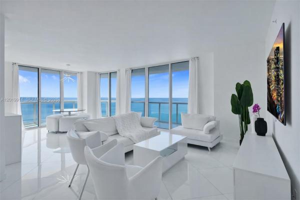 Akoya, 6365 Collins Ave #2403, Miami Beach, Florida 33141, image 1