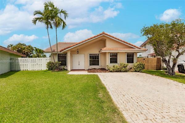 8359 NW 189th Street Rd, Hialeah, Florida 33015, image 3