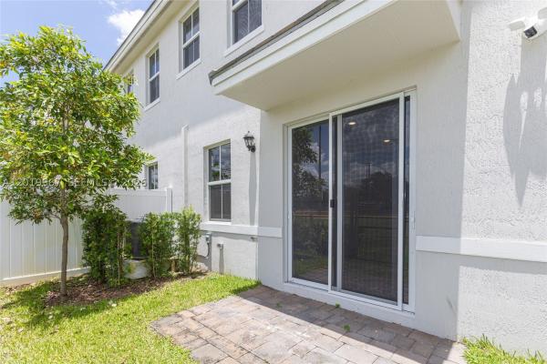 Merrick Square, 16966 SW 2nd Ct, Pembroke Pines, Florida 33027, image 3