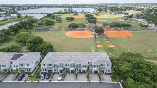 Merrick Square, 16966 SW 2nd Ct, Pembroke Pines, Florida 33027, image 2