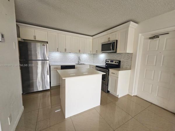The Palm Club, 1105 Green Pine Blvd #E3, West Palm Beach, Florida 33409, image 1