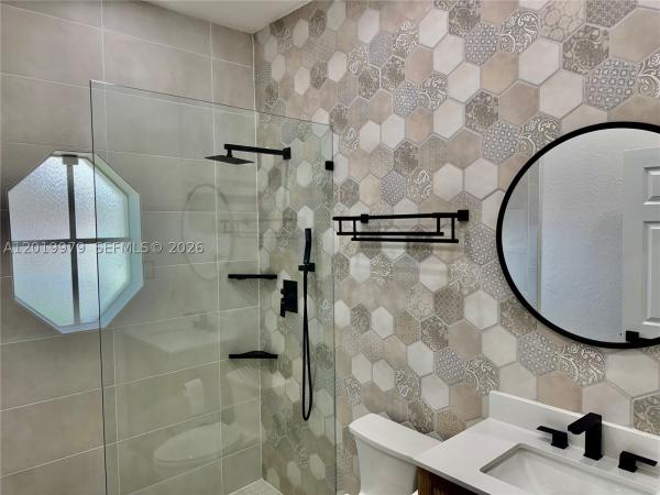 Bay Pointe, 2525 Bay Pointe Ct, Weston, Florida 33327, image 2
