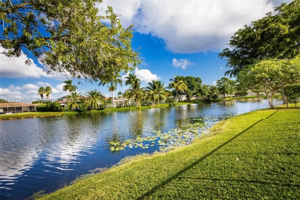 Bonaventure Lakes, 16641 Royal Poinciana Dr, Weston, Florida 33326, image 2