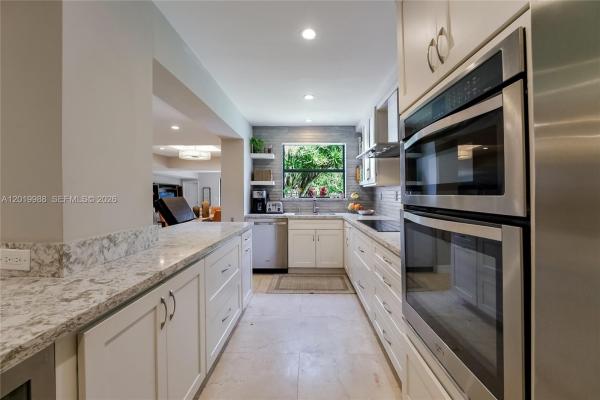 Poinciana Island Yacht & Racquet Club, 321 Poinciana Dr #901, Sunny Isles Beach, Florida 33160, image 1