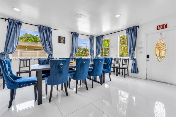 St James Park Northeast, 1738 N 16th Ct, Hollywood, Florida 33020, image 2