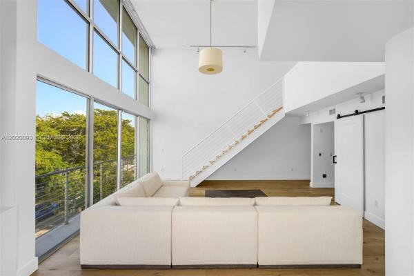 Ilona, 221 Jefferson Ave #10, Miami Beach, Florida 33139, image 2