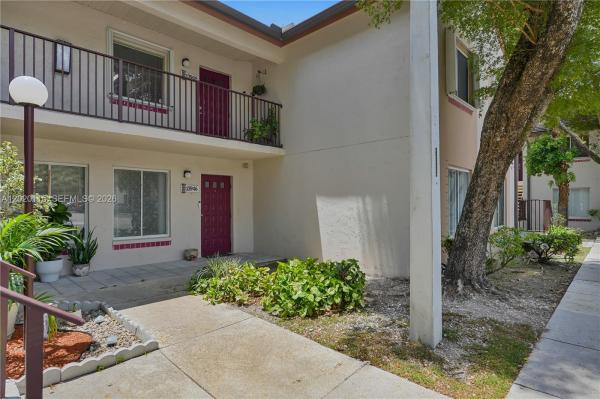 13946 SW 91st Ter, Unincorporated Dade County, Florida 33186, image 1