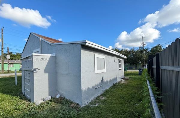 2103 NW 57th St, Unincorporated Dade County, Florida 33142, image 3