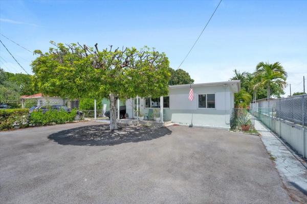 Riverside Farms, 725 NW 24th Ct, Miami, Florida 33125, image 1